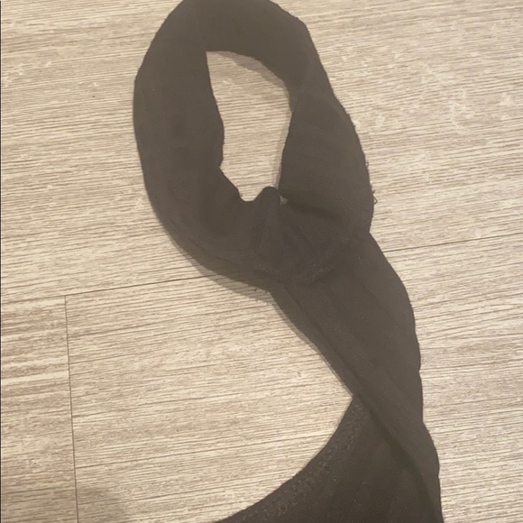 Black crop - Picture 3 of 3